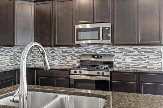 109 Alessandra Way photo'