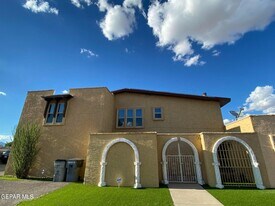10601 Cuatro Vistas Dr in El Paso, TX - Building Photo