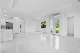 3262 10th Ave SE in Naples, FL - Building Photo - Building Photo