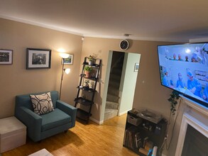 1059 W Barre St in Baltimore, MD - Foto de edificio - Building Photo