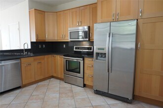 1868 Salerno Cir in Weston, FL - Building Photo - Building Photo