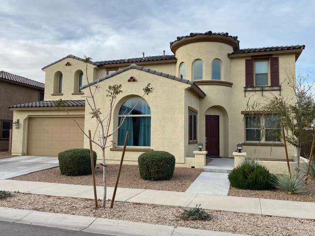 property at 22868 E Desert Hills Dr