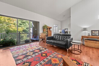 15 Keeler Close in Ridgefield, CT - Building Photo - Building Photo