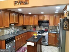 1127 Thackary Ct in Voorhees Township, NJ - Building Photo - Building Photo