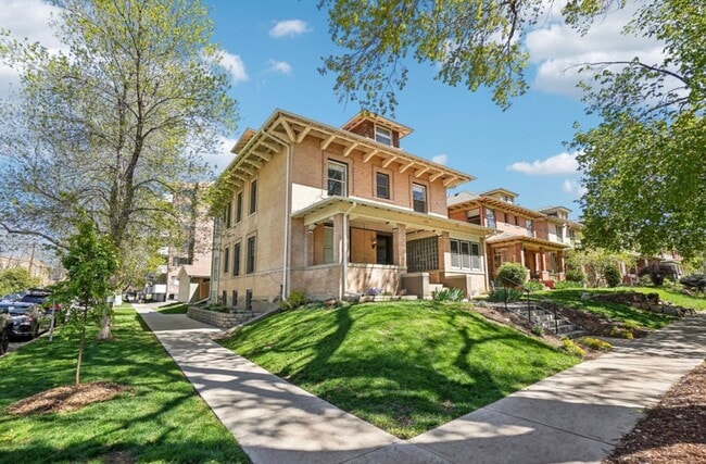 1176 N Gaylord St in Denver, CO - Building Photo - Building Photo