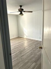 6415 Latta St in Dallas, TX - Building Photo - Building Photo