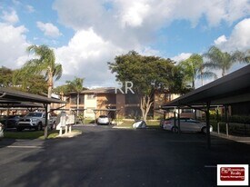 6494 Royal Woods Dr, Unit 3631C in Ft. Myers, FL - Building Photo
