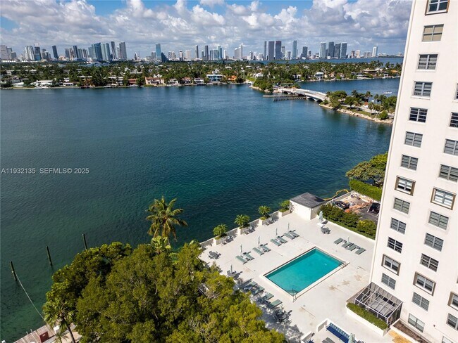5 Island Ave in Miami Beach, FL - Building Photo - Building Photo