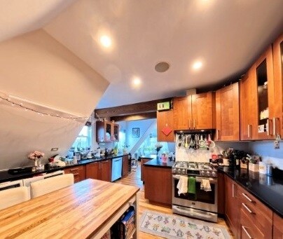 181 Davis Ave, Unit 8B in Brookline, MA - Building Photo - Building Photo