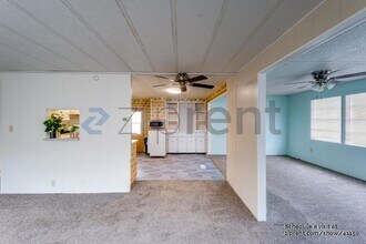 10928 Poplar St NE in St. Petersburg, FL - Building Photo - Building Photo