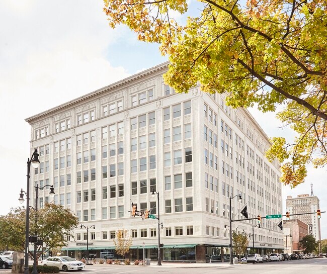 The Pizitz in Birmingham, AL - Foto de edificio - Building Photo