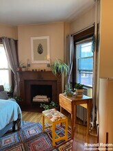 847 Beacon St, Unit 6 in Boston, MA - Foto de edificio - Building Photo