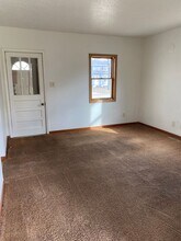 310 5th Ave SW in Watertown, SD - Building Photo - Building Photo