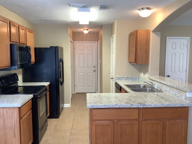 13709 Bighorn Trail in Willis, TX - Building Photo - Building Photo