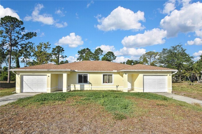 5321 28th St SW in Lehigh Acres, FL - Building Photo - Building Photo