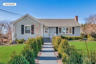 147 S Essex St in Montauk, NY - Building Photo - Building Photo