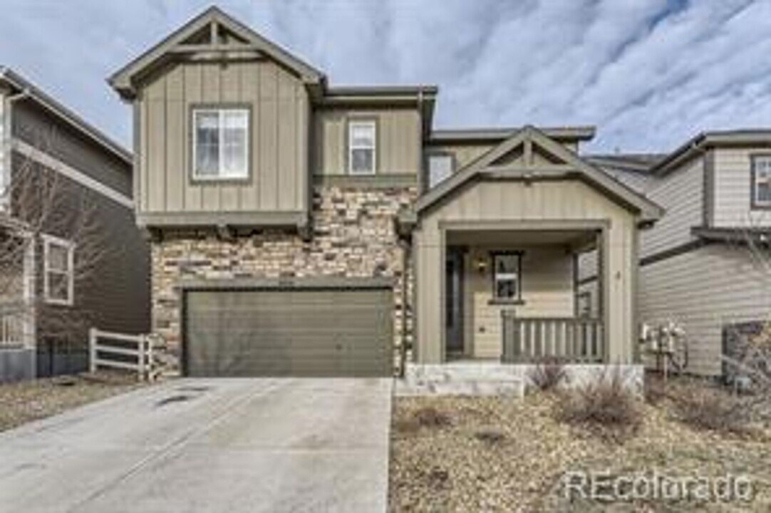 2616 LOON Cir in Castle Rock, CO - Building Photo
