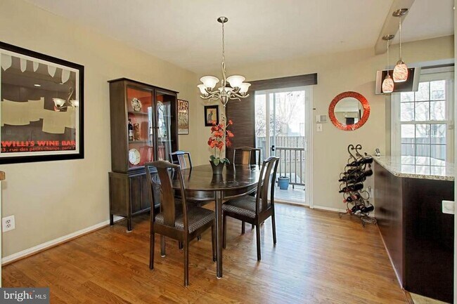 5 S Floyd St in Alexandria, VA - Building Photo - Building Photo