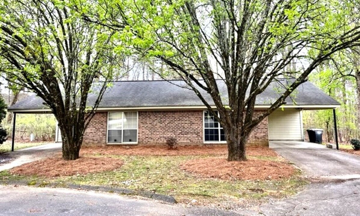 6 Conifer Ring in Rome, GA - Building Photo