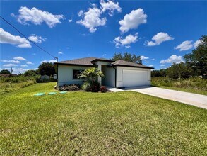 2609 59th St W in Lehigh Acres, FL - Building Photo - Building Photo