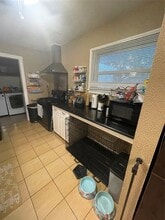 119 Albacore Ave in Galveston, TX - Building Photo - Building Photo