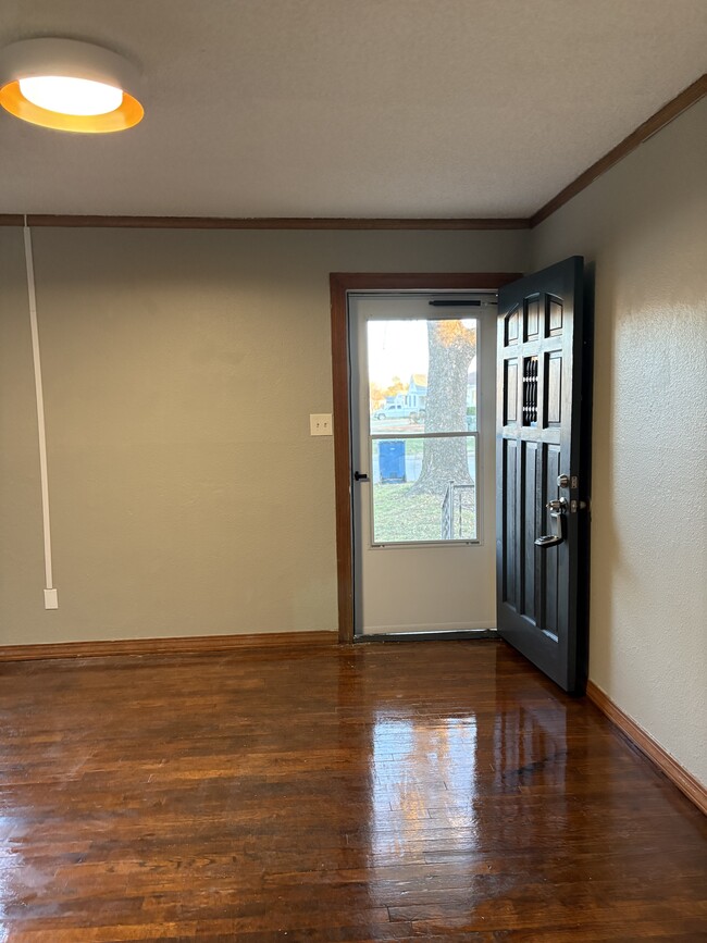 1421 E Lockheed Ct in Midwest City, OK - Building Photo - Building Photo