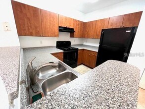 300 E South St in Orlando, FL - Building Photo - Building Photo