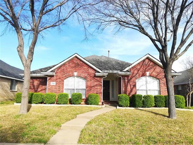 property at 1724 River Oaks Dr