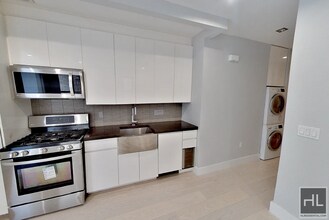 Stanton Street in New York, NY - Foto de edificio - Building Photo