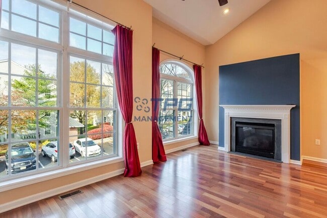 117 Donato Cir in Scotch Plains, NJ - Building Photo - Building Photo