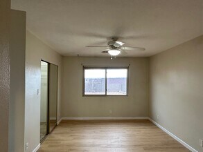 2598 Withington Peak Dr NE in Rio Rancho, NM - Foto de edificio - Building Photo