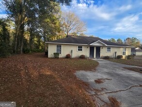 401 S Ashley St in Kingsland, GA - Building Photo - Building Photo