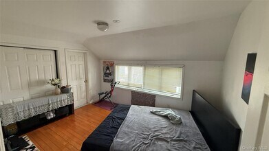 45-57 160th St in Queens, NY - Building Photo - Building Photo