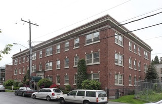 Redside - The Mulholland in Seattle, WA - Building Photo