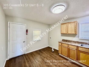 305 Chambers St in Rossville, GA - Foto de edificio - Building Photo