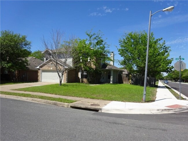 1908 Lantana Dr in Round Rock, TX - Building Photo - Building Photo
