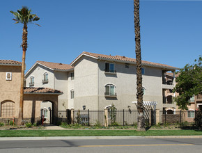 Casa de La Villa Apartments in Corona, CA - Building Photo - Building Photo