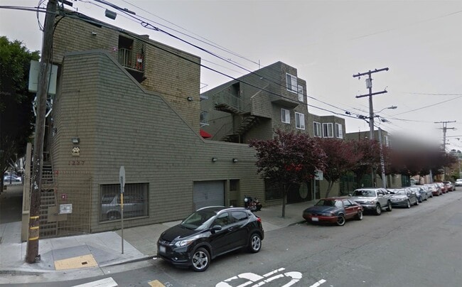 property at 1227 Hampshire St