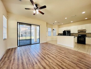 10441 Stapeley Dr in Orlando, FL - Building Photo - Building Photo