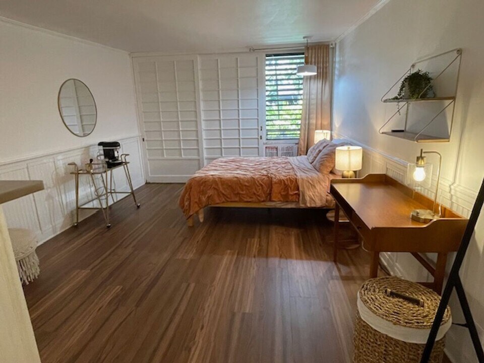 1700 Makiki St in Honolulu, HI - Building Photo