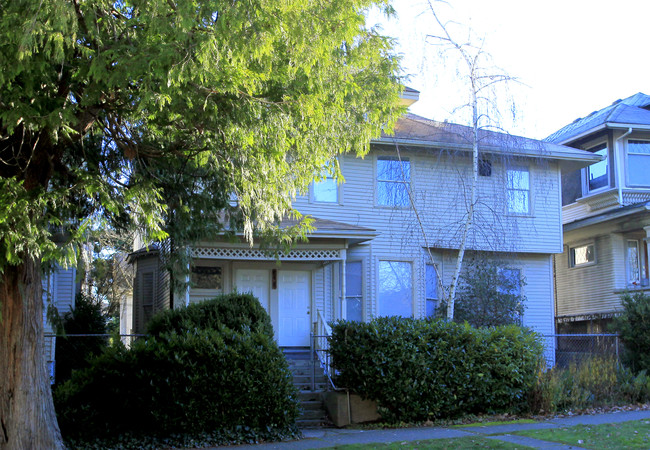 Central Village in Seattle, WA - Foto de edificio - Building Photo