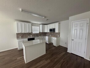 4217 Amber Ruse Dr in Panorama Village, TX - Building Photo - Building Photo