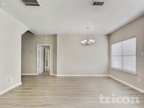 8026 N Tarrytown Crossing Dr in Conroe, TX - Building Photo - Building Photo