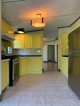 116 Sunset Knoll Rd in Panton, VT - Building Photo - Building Photo