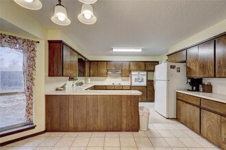 617 SW 25th Pl in El Reno, OK - Building Photo - Building Photo