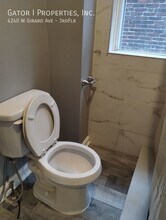 4240 W Girard Ave in Philadelphia, PA - Building Photo - Building Photo