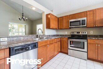 637 Silver Birch Pl in Longwood, FL - Building Photo - Building Photo