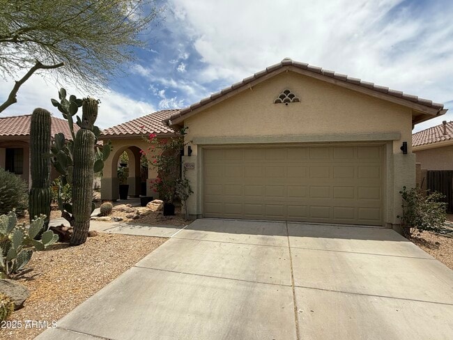 property at 39519 N White Tail Ln