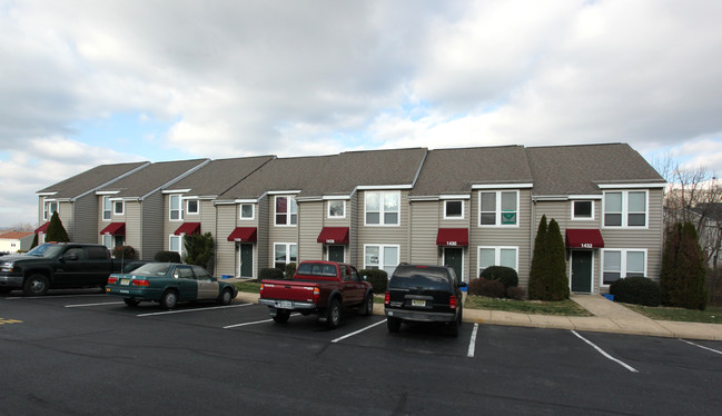 1428 Devon Ln in Harrisonburg, VA - Building Photo - Building Photo