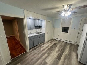 4 Church St in Oxford, MA - Building Photo - Building Photo